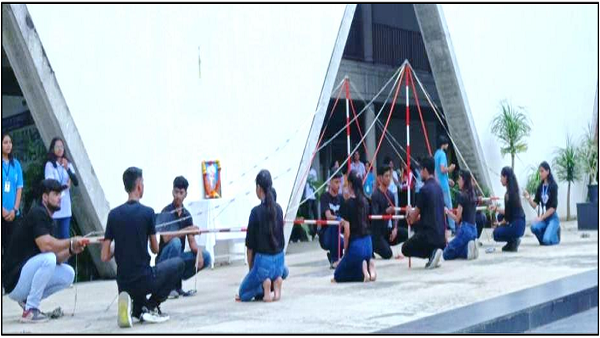 Students of Bridge-BIT forum of Department of Civil Engineering representing 
their department’s Forum